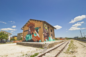 Stazione ferroviaria di Castelbellino (AN), Il wall painting di Nicola Alessandrini e Gio Pistone